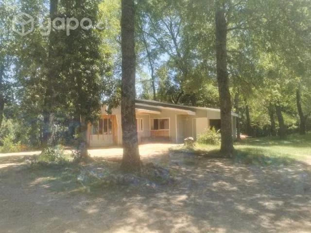 Parcela 8.000 M2 + Casa 140 M2 (Se vende con todo)