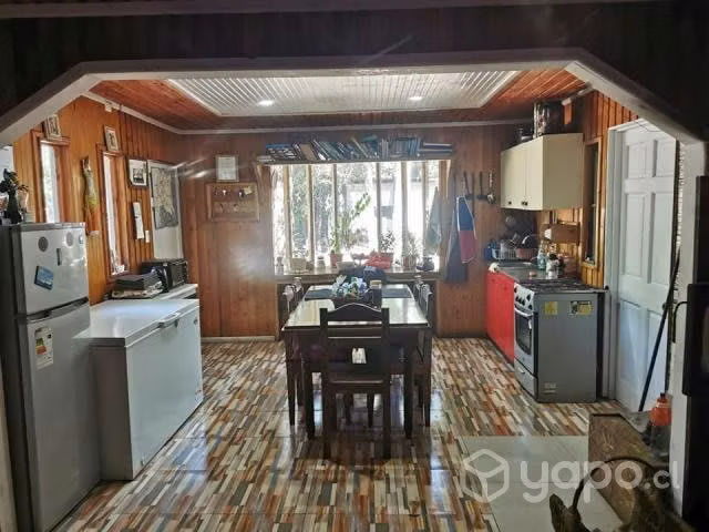 Parcela 8.000 M2 + Casa 140 M2 (Se vende con todo)