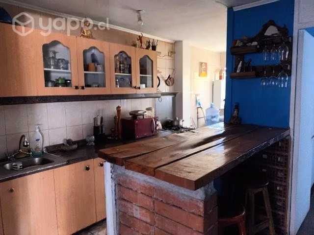 Arriendo departamento semiamoblado o vacío.