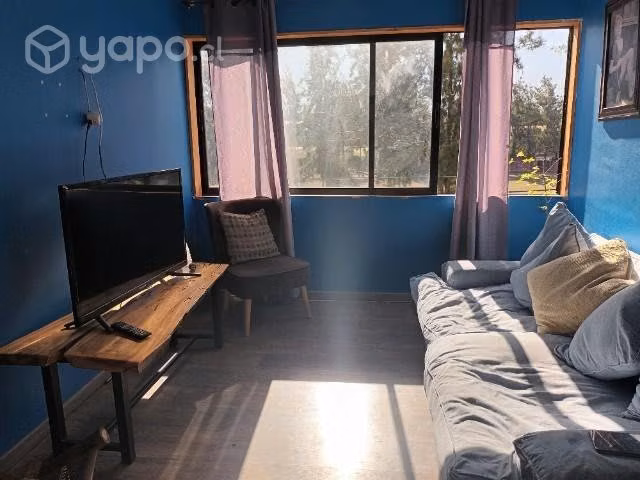 Arriendo departamento semiamoblado o vacío.
