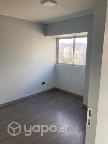 Departamento a pasos de metro Monseñor Eizaguirre