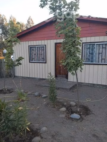 Se vende terreno con 2 casas