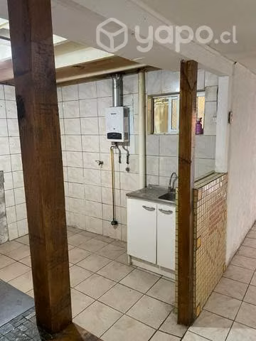 Se vende casa en las compañias calle principal