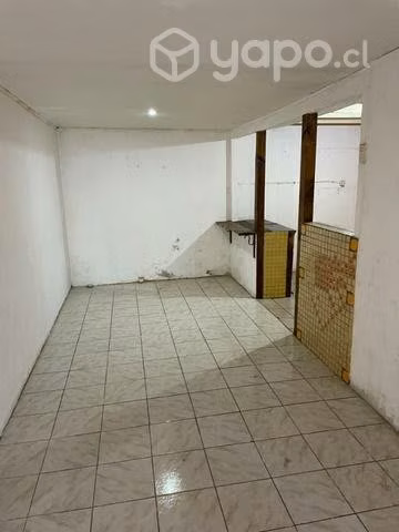Se vende casa en las compañias calle principal