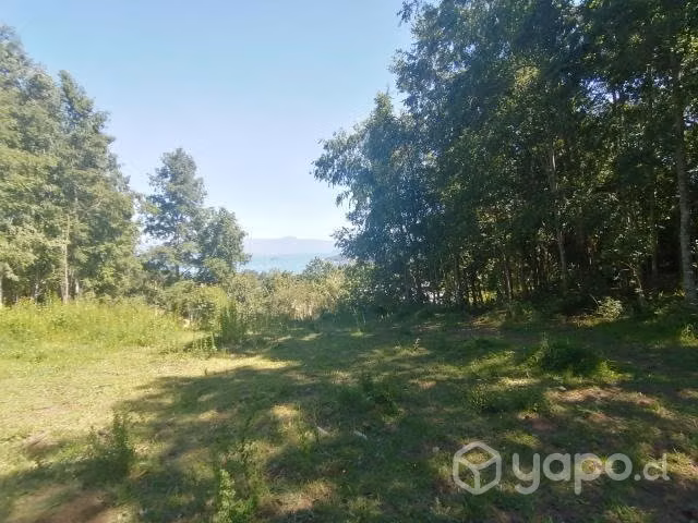Hermosa parcela con vista al lago
