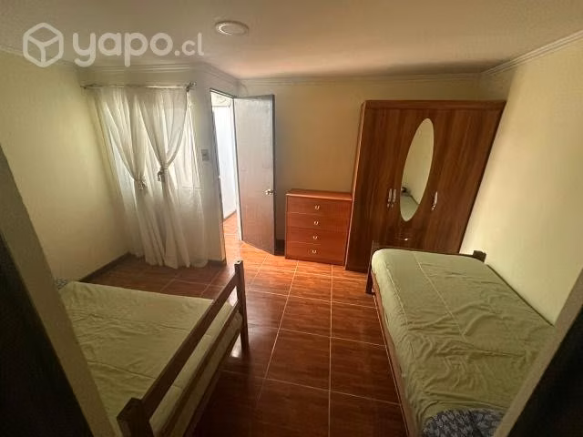 Se arrienda casa 10 habitaciones