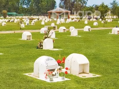 Se vende SEPULTURA en cementerio Maipu