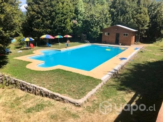 Se vende 1.5 hectáreas con casa patronal