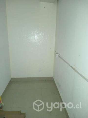 Departamento comercial a pasos de metro sta lucia - Imagen 2