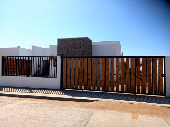 Amplia casa con piscina para Fiestas Patrias
