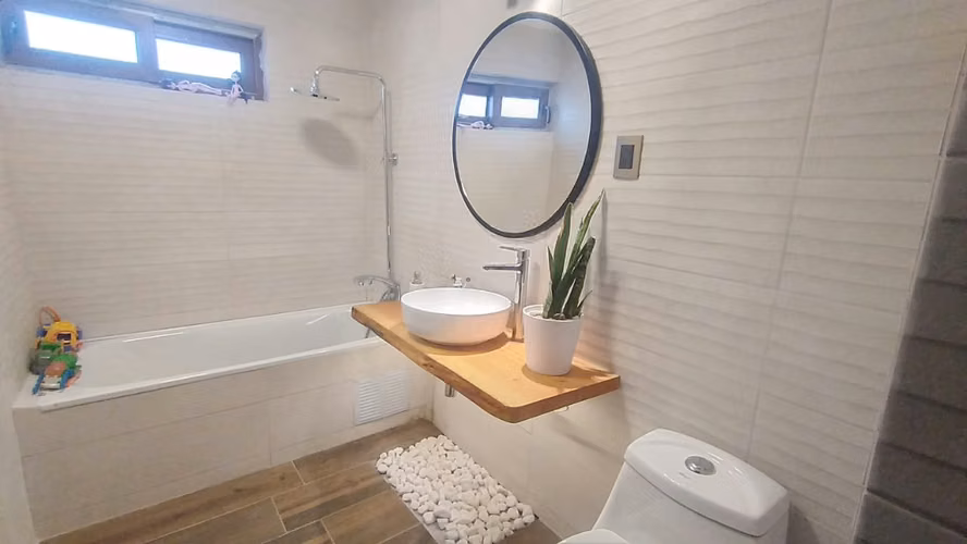 Amplia casa con piscina para Fiestas Patrias