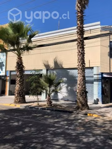 Gran Local Comercial En Centro De Maipú