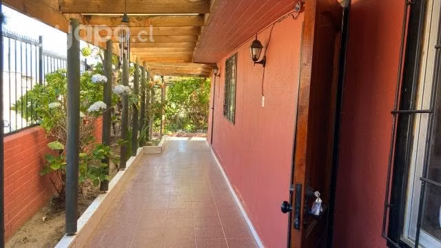 Casa a metros del centro de el Quisco - Imagen 6