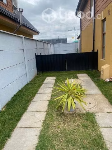 Arriendo casa condominio