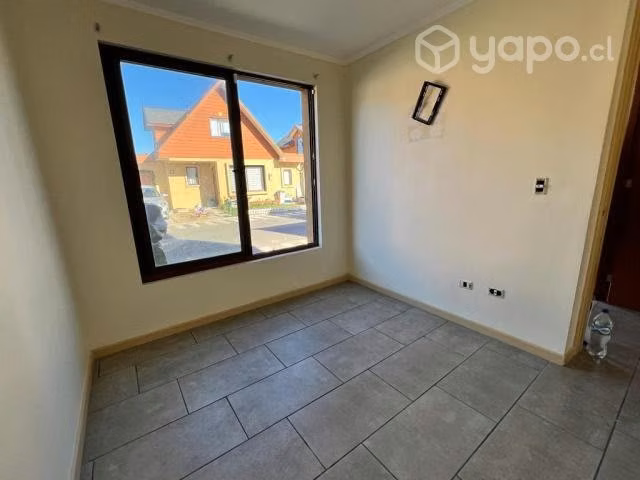 Arriendo casa condominio