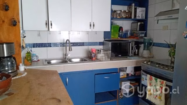 Vende Propiedad con 2casas + local comercial cerca