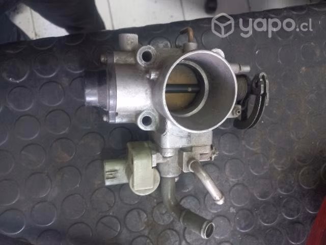 Cuerpo de aceleración suzuki baleno 1998
