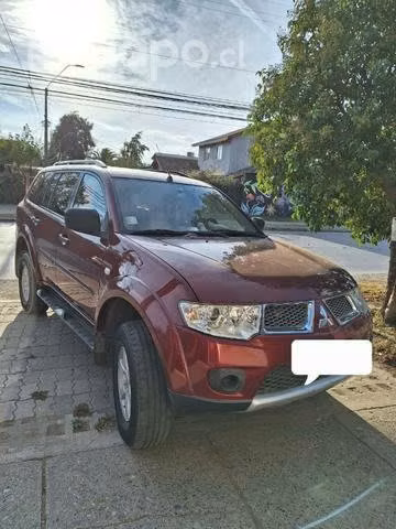 Se vende auto mitsubishi