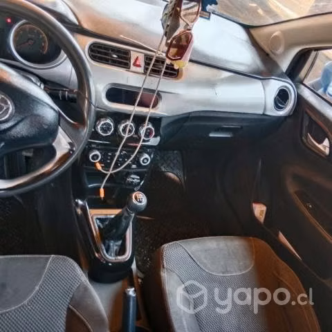 Se vende auto marca brillance año 2015 motor 1.5