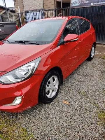 Hyundai accent hatchback 2015