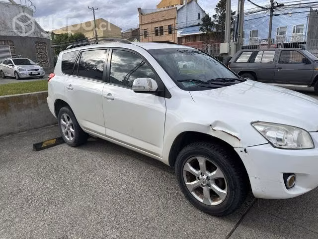 Toyota rav4 2011 conversable
