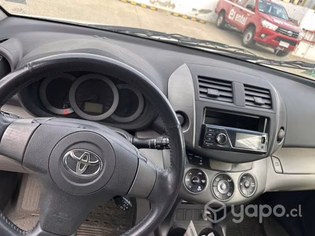 Toyota rav4 2011 conversable