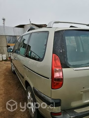 Peugeot 807
