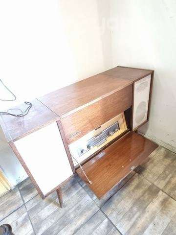 Radio tocadisco antiguo marca Saba funciona - Imagen 3