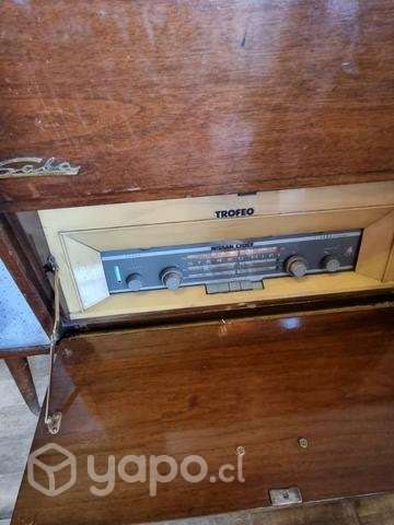 Radio tocadisco antiguo marca Saba funciona - Imagen 4