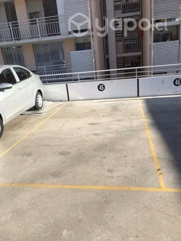 Estacionamiento parque universitario