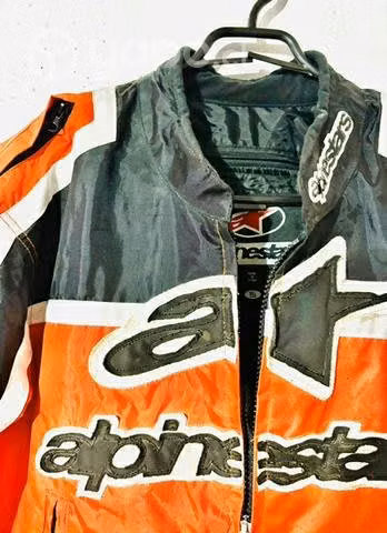 Chaqueta alpinestars  perfecto para andar en MOTO impecable