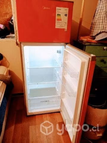 Refrigerador 2 puertas MIDEA 207 LTS FRIO DIRECTO