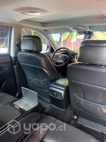 Hyundai genesis 2012