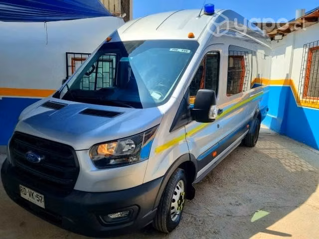 Ford transit 17+1