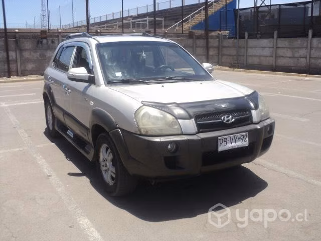 Hyundai Tucson full Equipo RECIBO VEHICULO menor - Imagen 2