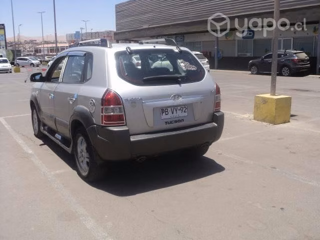 Hyundai Tucson full Equipo RECIBO VEHICULO menor - Imagen 4