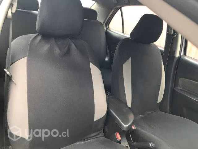 Toyota yaris 2008