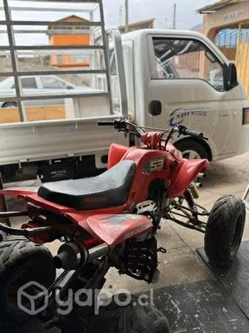 Moto cuatro ruedas takasaki