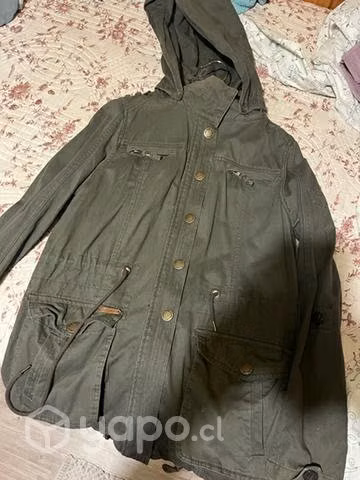 Chaqueta verde militar