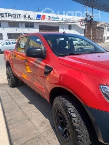 Vendo camioneta Ford Ranger - Imagen 4