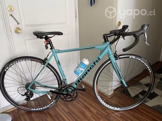 Bicicleta de ruta . En perfecto estado