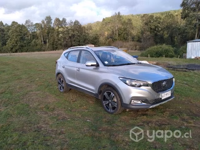Mg semi nuevo