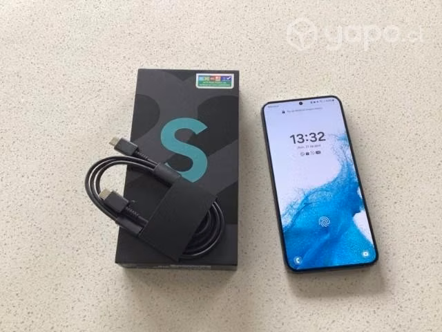 S22 Plus 256 GB usado
