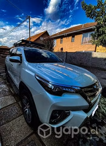 Toyota Fortuner SRV 2.7 AT 2019