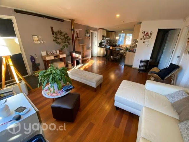 Se vende parcela con casa semi nueva