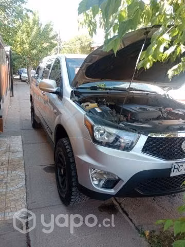 Vendo ssangyon action turbo año 2015