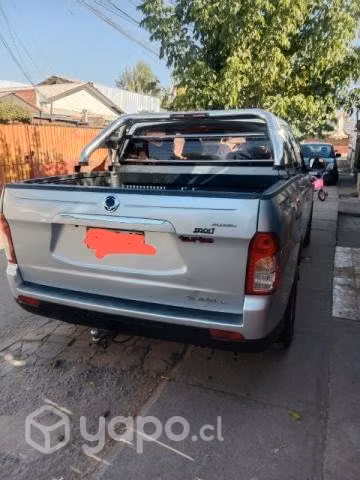 Vendo ssangyon action turbo año 2015