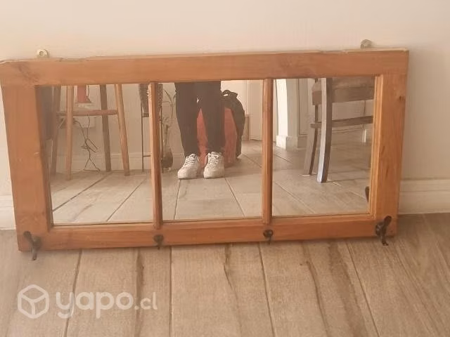 Ventana perchero (realizada a mano)