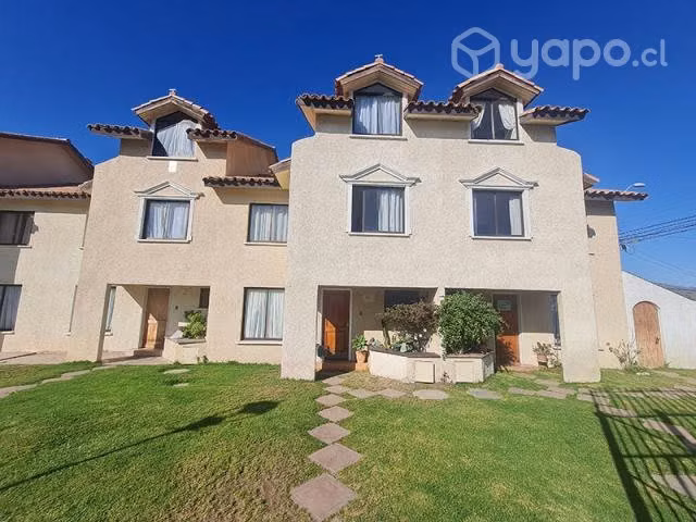 Casa San Joaquín La Serena 5D 3B Tres pisos