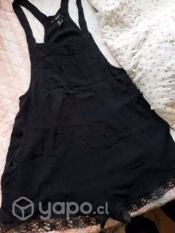 Jardinera Short con bolsillos